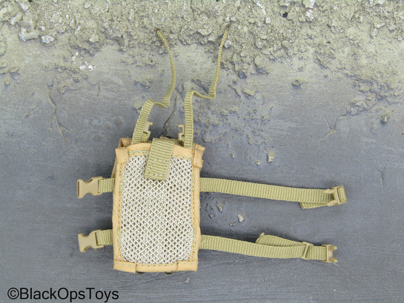 Load image into Gallery viewer, Toy Soldier - Tan MOLLE Drop Leg Magazine Pouch
