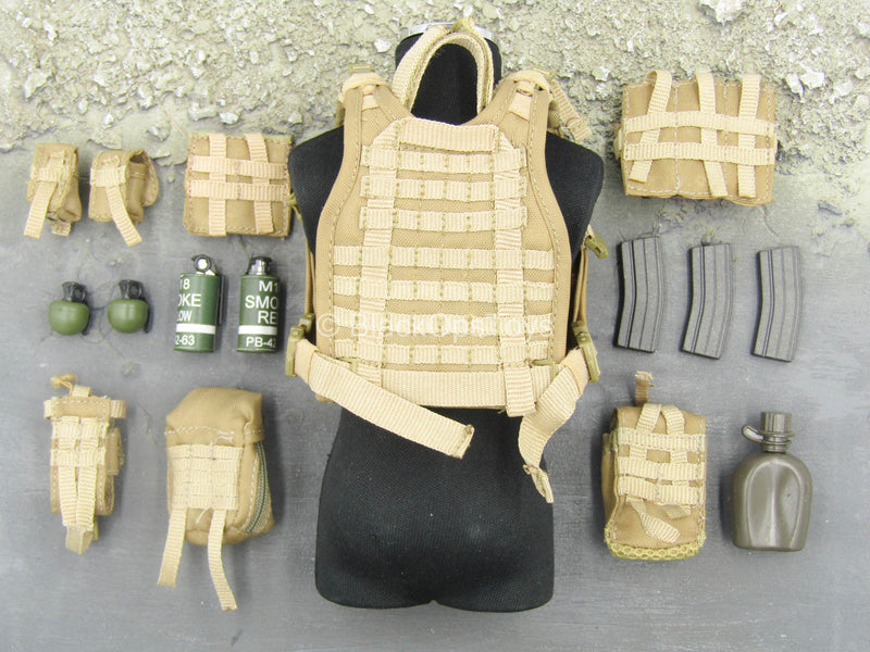 Load image into Gallery viewer, USAF Pararescue Jumper - Tan Assault Vest w/Pouch &amp; Gear Set
