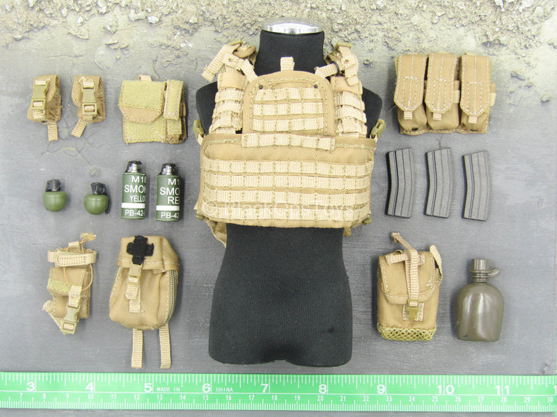 Load image into Gallery viewer, USAF Pararescue Jumper - Tan Assault Vest w/Pouch &amp; Gear Set
