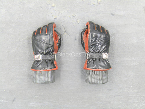 Tough Apexplorers - Adam - Black & Orange Gloved Hand Set