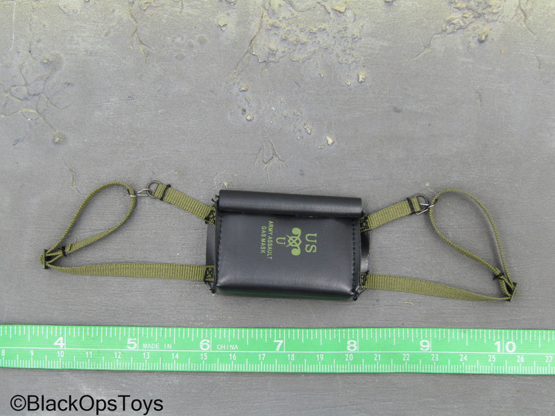 Load image into Gallery viewer, Rare WWII - US 5th Ranger Battalion - Black Gas Mask Pouch
