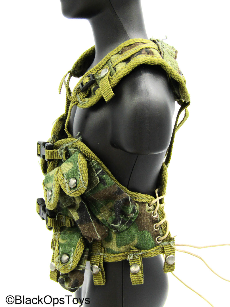 Load image into Gallery viewer, 101st Airborne - Saw Gunner - Woodland Camo Combat Vest
