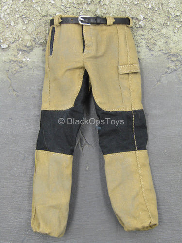 Lara Croft - Tan Pants w/Black Leather Like Belt