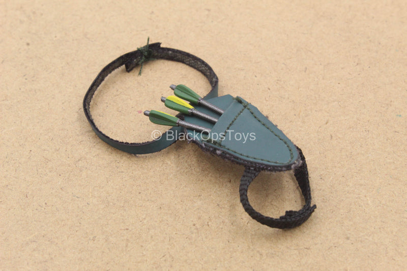 Load image into Gallery viewer, 1/12 - Arrow - Green Drop Leg Arrow Holster w/Arrow (x3)
