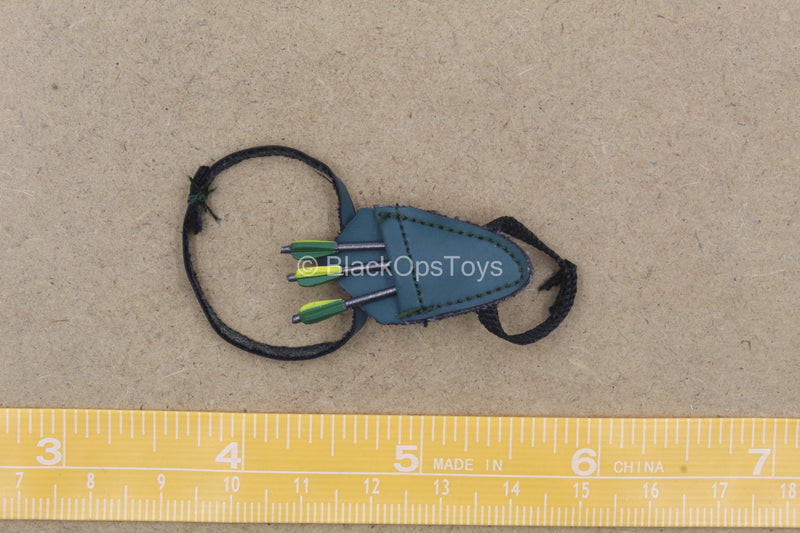 Load image into Gallery viewer, 1/12 - Arrow - Green Drop Leg Arrow Holster w/Arrow (x3)
