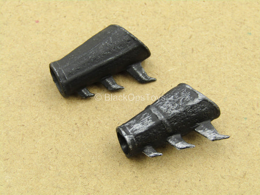 1/12 - League Of Shadows - Weathered Black Spiked Gauntlets