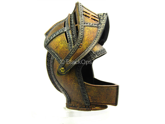 Saintless Knight Gold Ver - Gold Like Female Knight Helmet