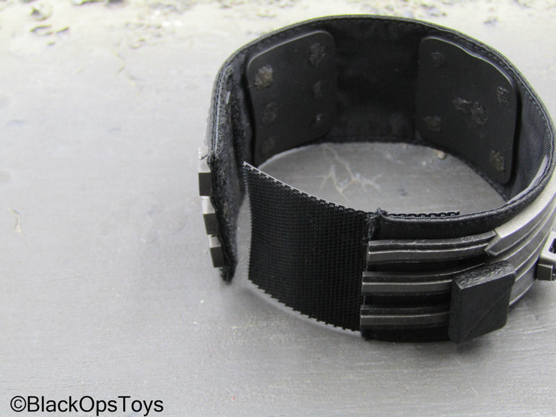 Load image into Gallery viewer, Star Wars Darth Maul - Black Detailed Belt
