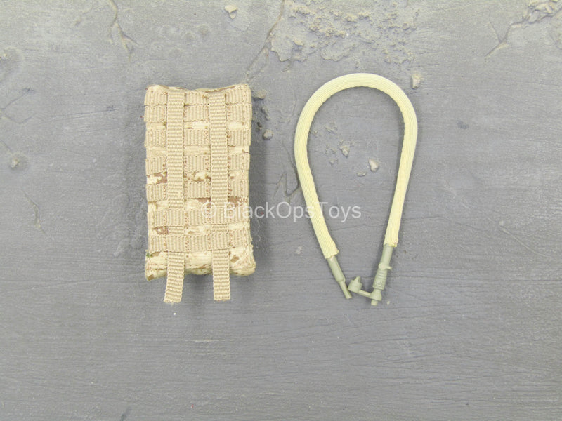 Load image into Gallery viewer, Navy Seal DEVGRU - AOR1 MOLLE Hydro Pouch
