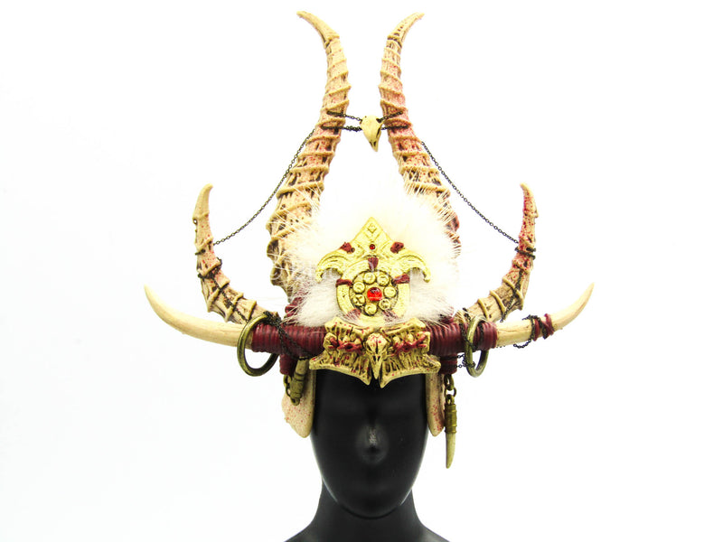 Load image into Gallery viewer, Black Shaman - Female Horned Helmet
