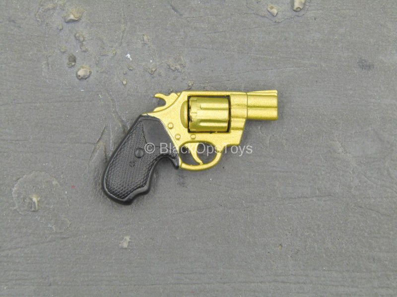 Load image into Gallery viewer, World Peacekeepers Secret Agent - Gold Like Snub Nose Revolver
