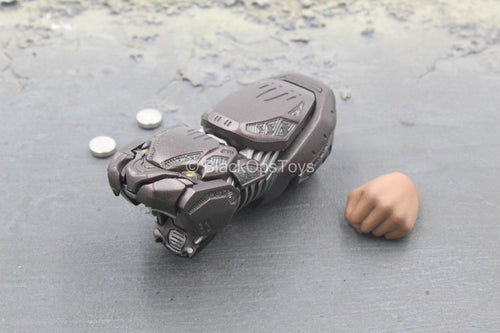 Black Panther - Shuri - Light Up Wrist Blaster (Right)