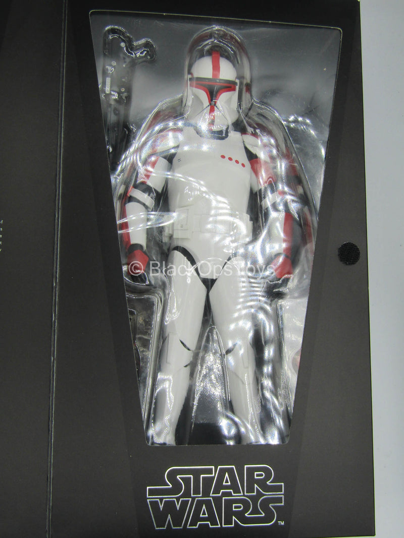 Load image into Gallery viewer, Star Wars - Clone Trooper Captain Attack Of The Clones Ver - MINT IN BOX
