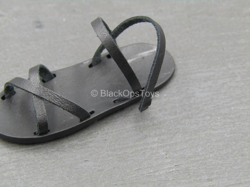 Load image into Gallery viewer, Vietnam - Viet Cong Female Soldier - Female Sandals (READ DESC)
