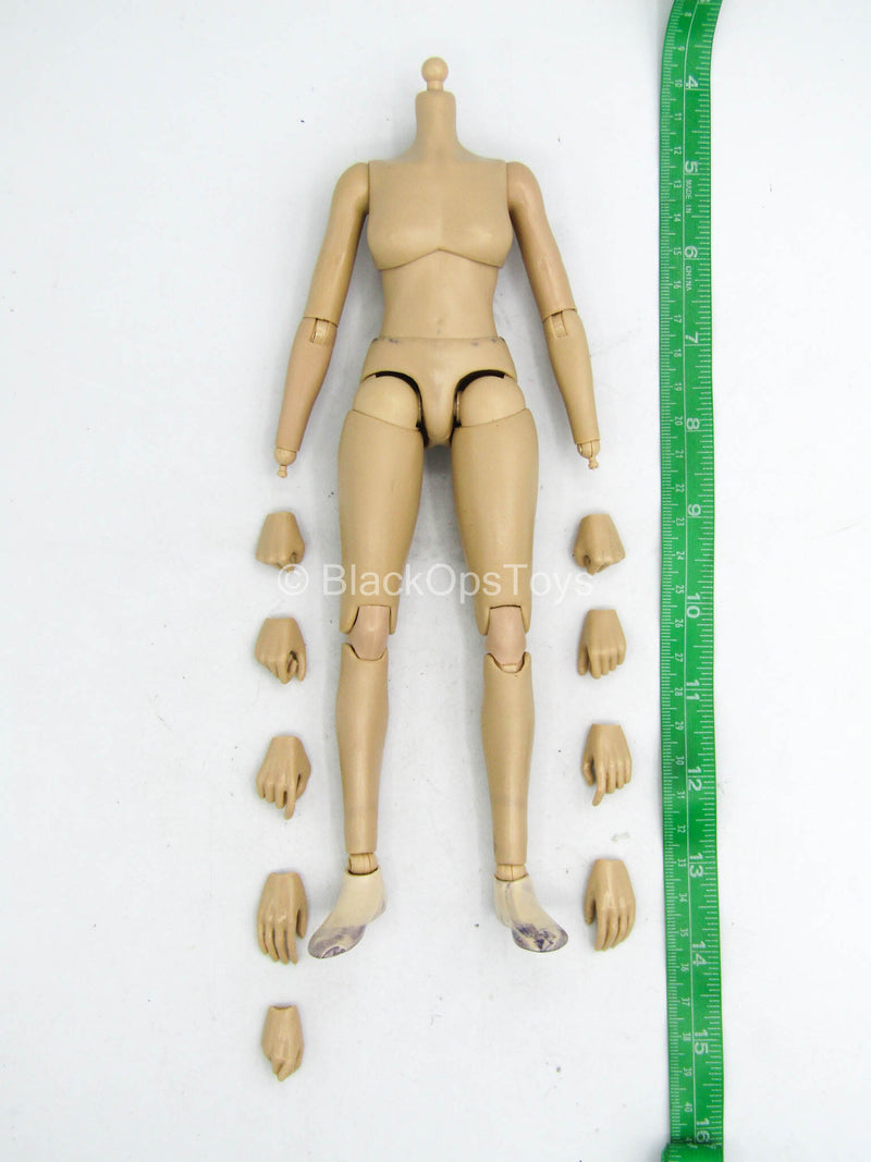 Load image into Gallery viewer, Gwen Stacey - Female Base Body w/Hand Set
