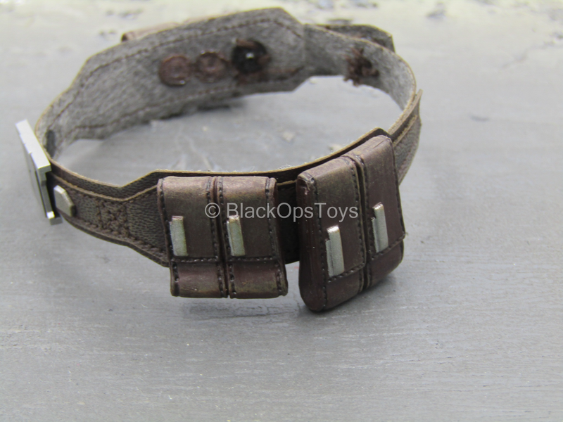 Load image into Gallery viewer, Winter Solder - Captain America - Brown Belt w/Molded Pouches
