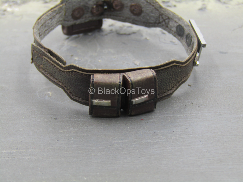 Load image into Gallery viewer, Winter Solder - Captain America - Brown Belt w/Molded Pouches
