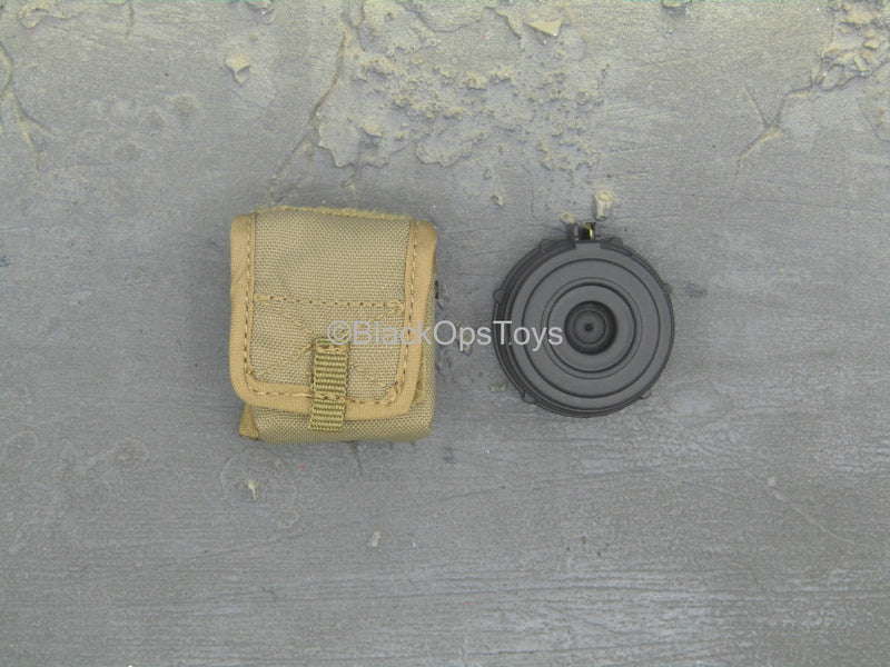 Load image into Gallery viewer, 1st SFOD-D Group Gunner - Tan Ammo Pouch w/Drum Mag
