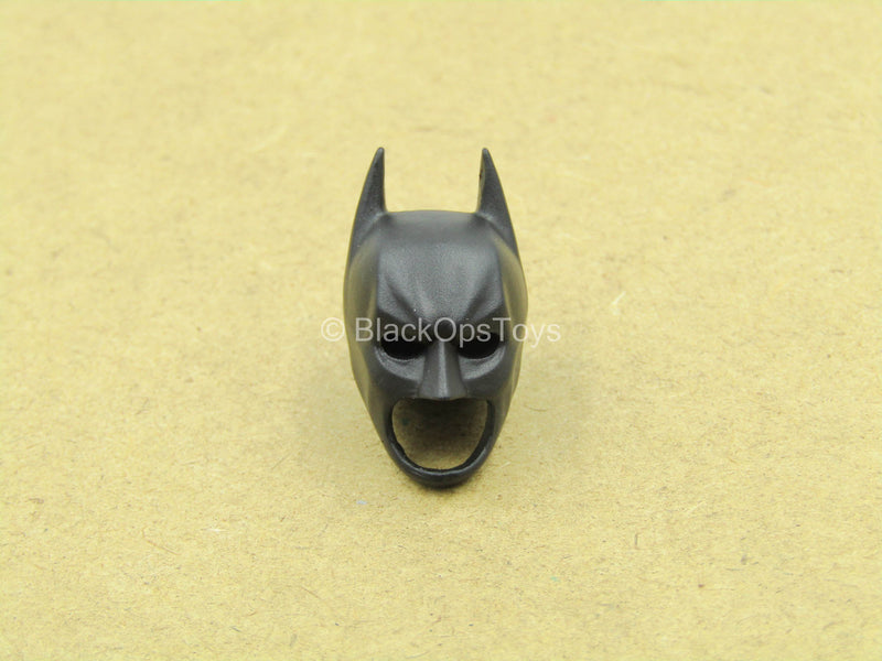 Load image into Gallery viewer, 1/12 - Batman - Black Bat Cowl
