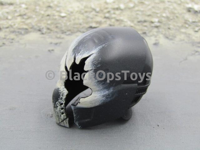 Load image into Gallery viewer, Hot Toys 1/6 Scale Civil War Captain America Helmet Mask
