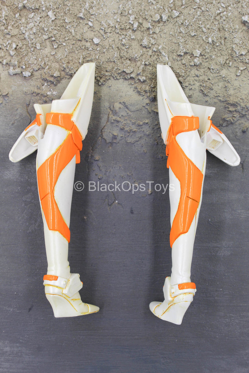 Load image into Gallery viewer, Zero Metal Chronicle - Falcon Z1 - White &amp; Orange Leg Armor
