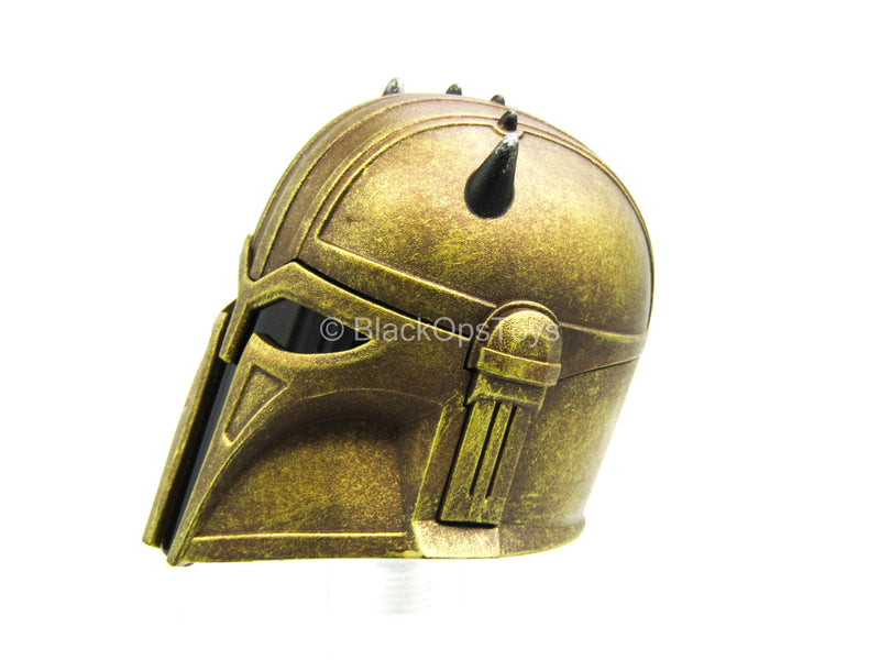 Load image into Gallery viewer, Star Wars - The Armor - Gold Like Female Mandalorian Helmet
