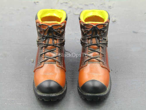 Gangsters Kingdom - Spade 5 - Exclusive Brown Boots (Peg Type)