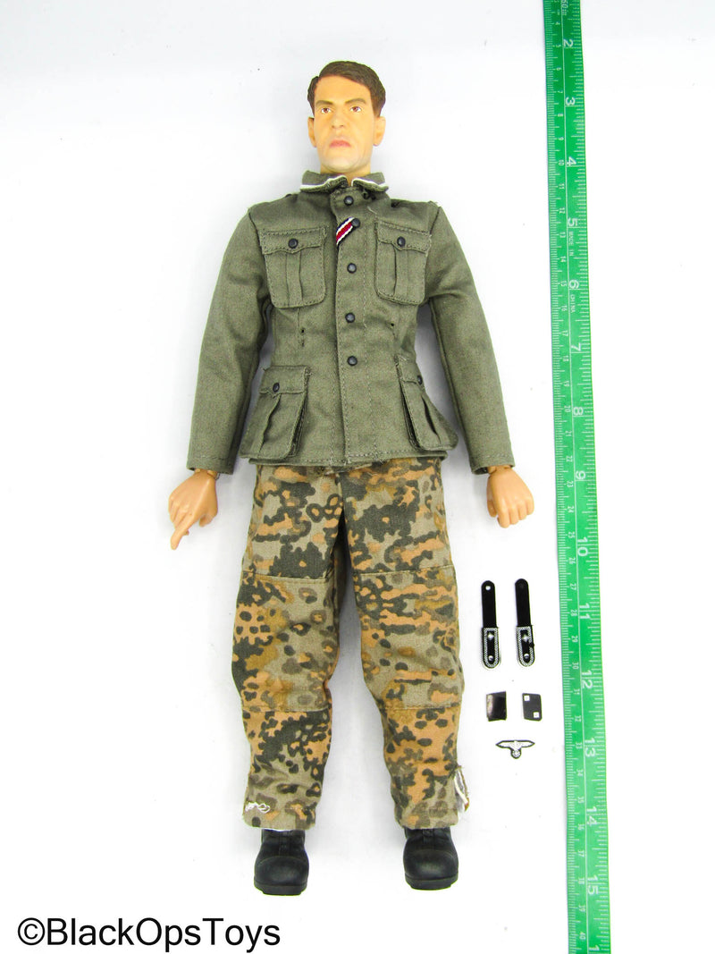 Load image into Gallery viewer, WWII - German Panzergrenadier NCO - Male Dressed Body w/Boots &amp; Head Sculpt
