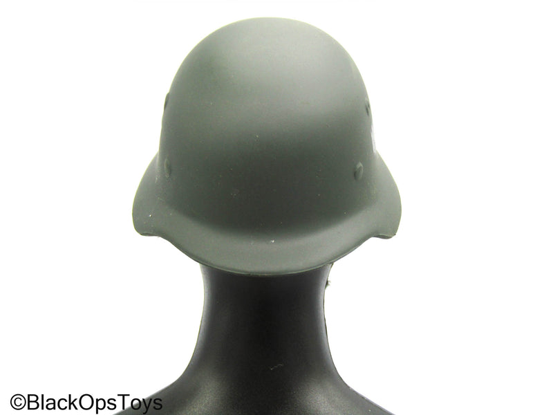 Load image into Gallery viewer, WWII - German Gebirgs Division - Green Helmet
