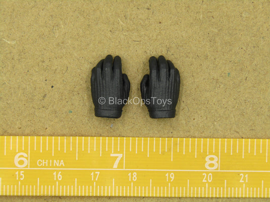 1/12 - WWII German - Black Gloved Hand Set