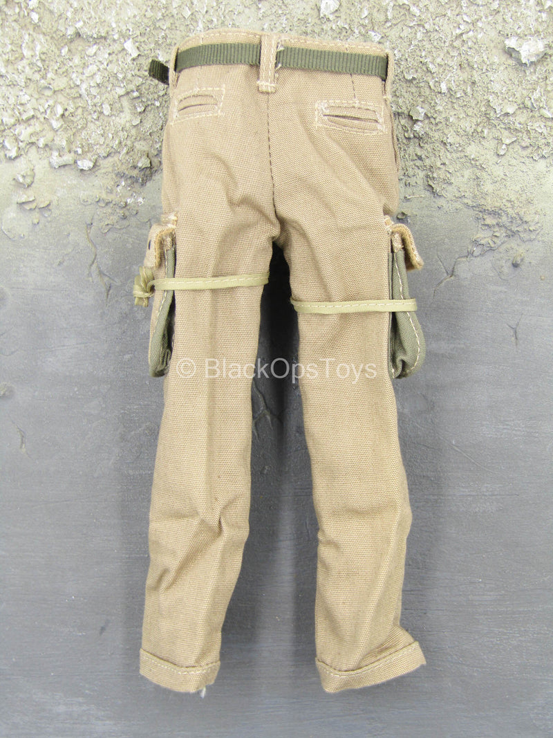 Load image into Gallery viewer, 101st Airborne - Tan M1942 Para Suit Set
