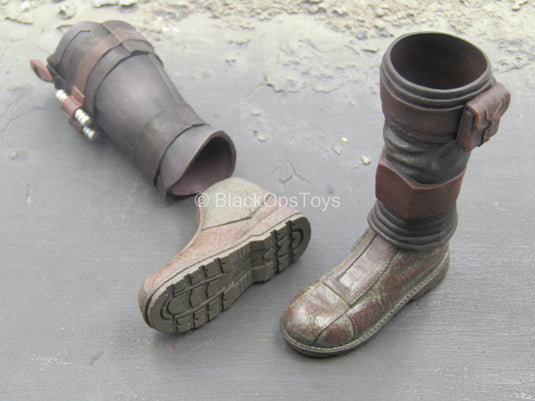 Star Wars - The Mandalorian - Weathered Boots w/Shin Guards (Peg Type)