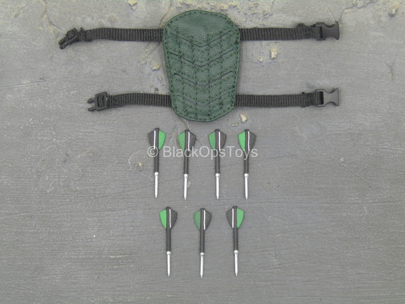 Load image into Gallery viewer, Green Vigilante - Throwing Darts (x7) w/Drop Leg Sheath
