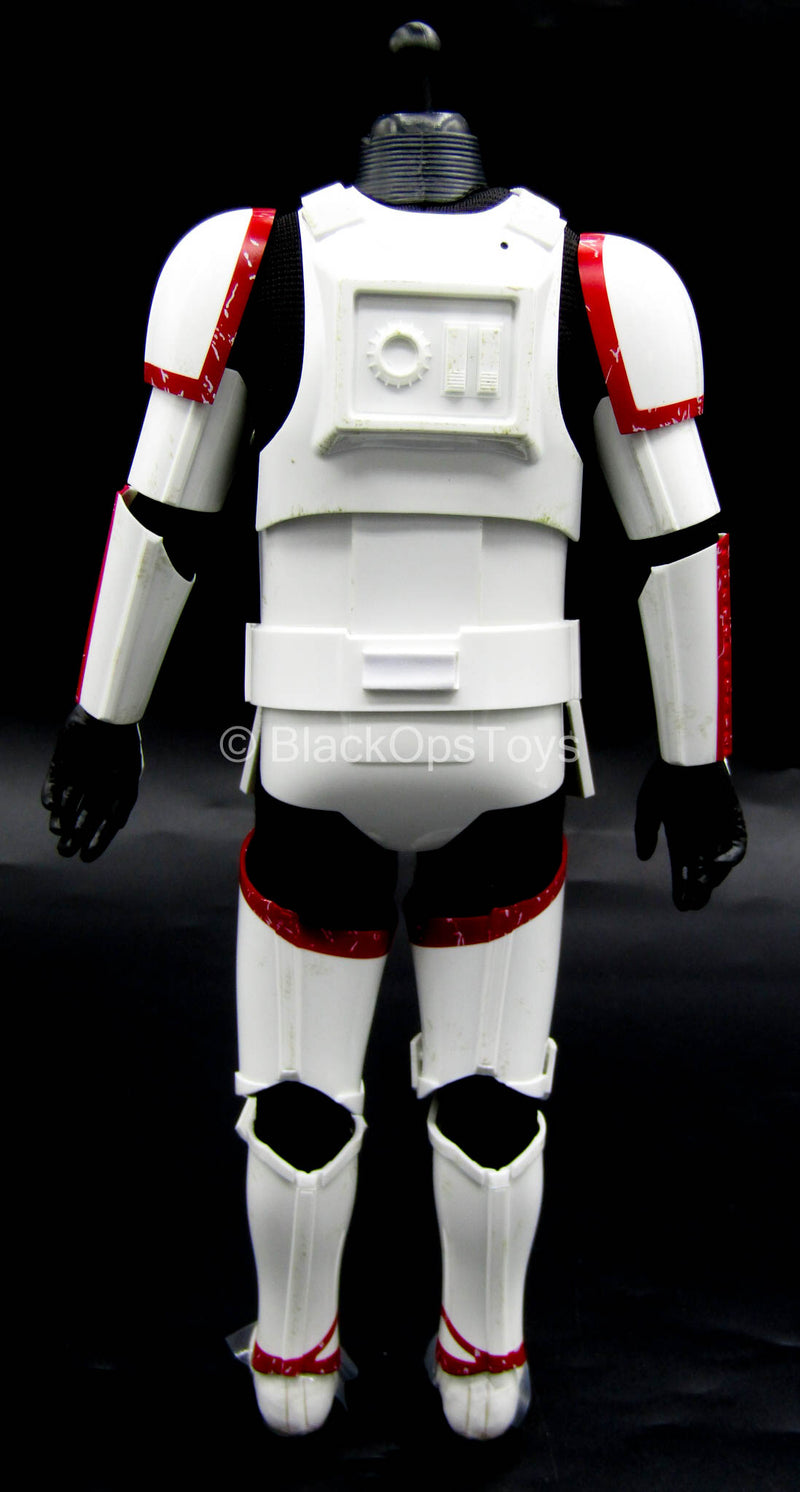 Load image into Gallery viewer, Star Wars - Incinerator Trooper - Male Body w/White &amp; Red Armor
