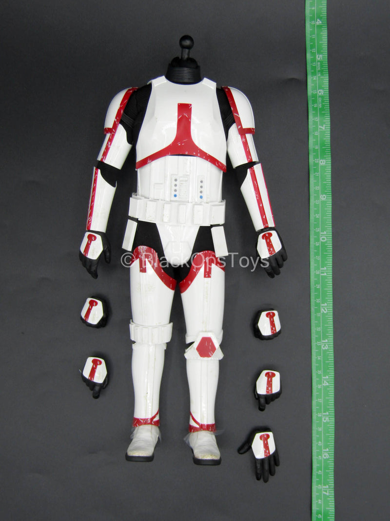 Load image into Gallery viewer, Star Wars - Incinerator Trooper - Male Body w/White &amp; Red Armor
