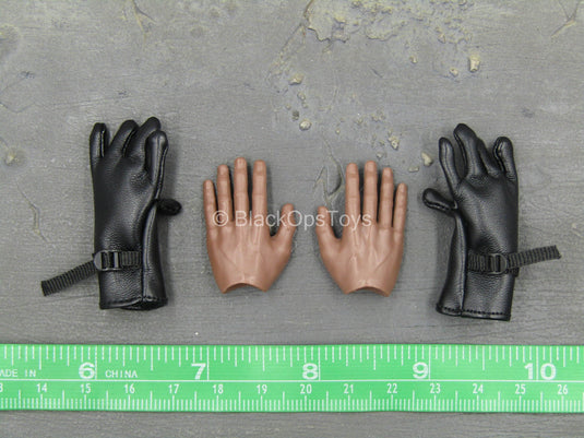 US Marine SAW Gunner Crews - Black Gloved Bendy Hands