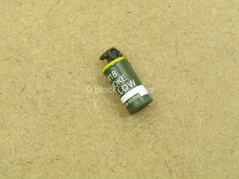 Load image into Gallery viewer, 1/12 - Vietnam - US Infantry - Yellow M18 Smoke Grenade
