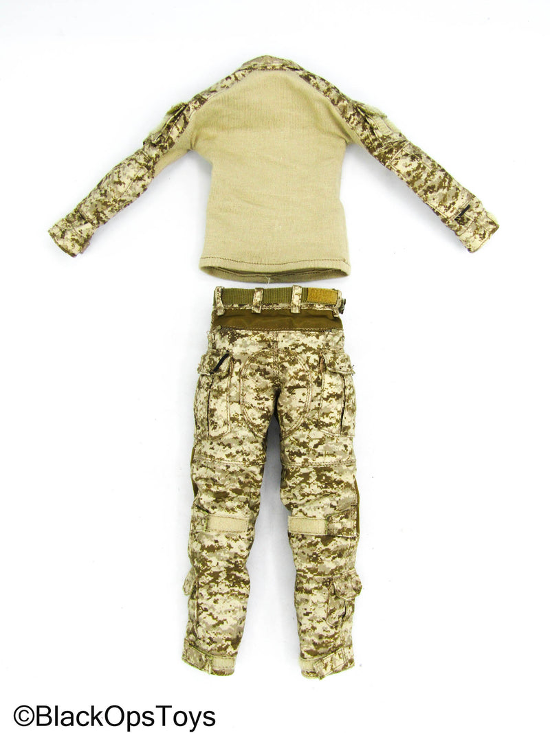 Load image into Gallery viewer, 31st Marine Expeditionary Unit - Desert MARPAT Combat Uniform Set
