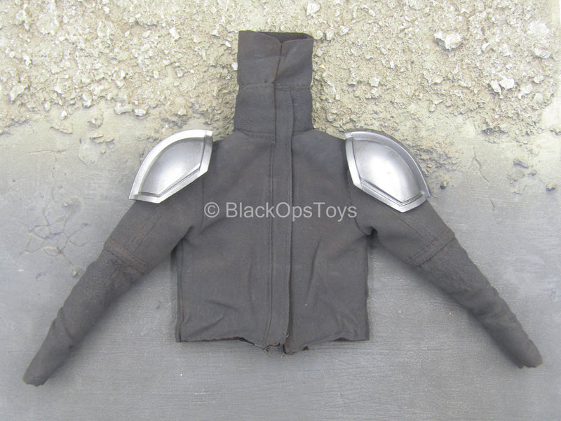 Load image into Gallery viewer, The Mandalorian Deluxe - Grey Shirt w/Beskar Armor Plates
