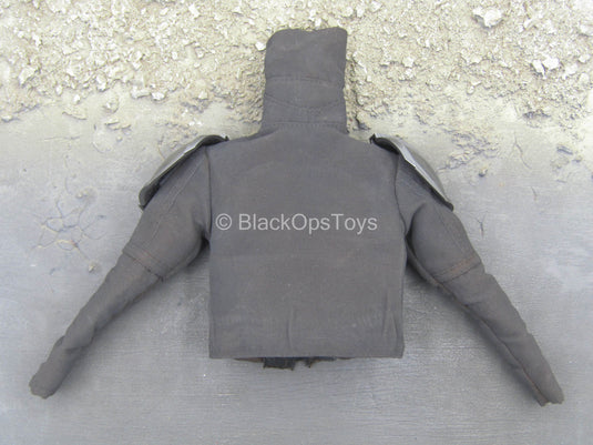 The Mandalorian Deluxe - Grey Shirt w/Beskar Armor Plates