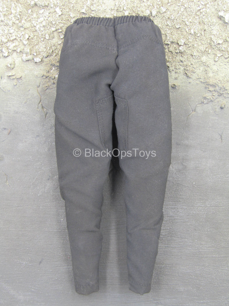 Load image into Gallery viewer, The Mandalorian Deluxe - Grey Pants w/Beskar Armor Plates
