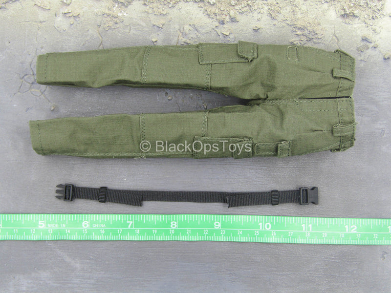 Load image into Gallery viewer, PMC Tactical Suit Sets - Green Pants w/Belt
