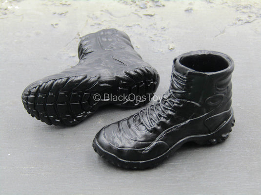 Close Quarter Battle - Black Boots (Peg Type)