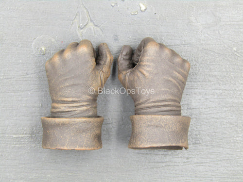 St Johns Knights - Brown Gloved Hand Set