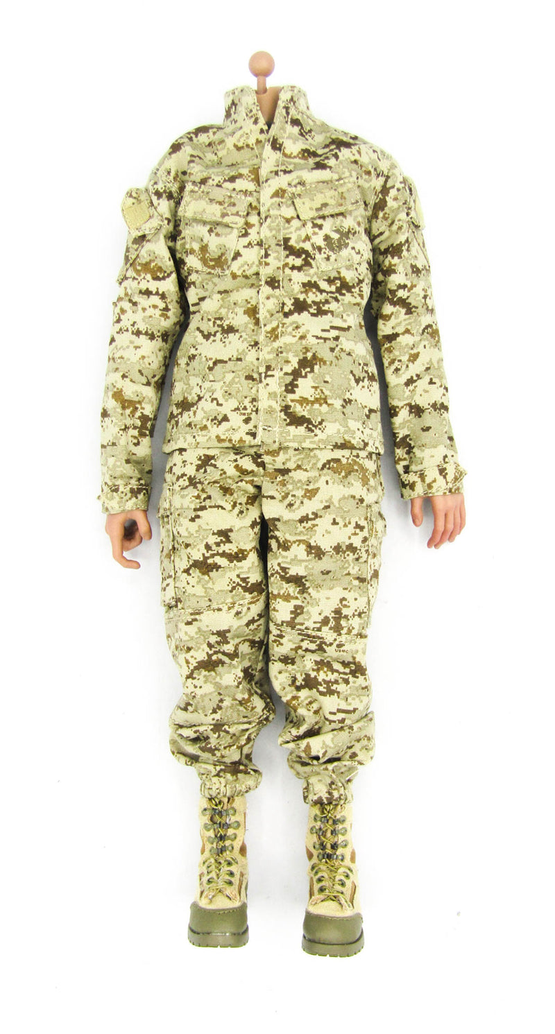 Load image into Gallery viewer, USMC 2nd MEB Helmand - Male Dressed Body w/AOR1 Uniform &amp; Boots
