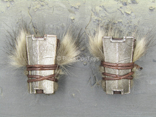 Dragonborn Warrior - Wrist Gauntlets w/Fur Like Detail