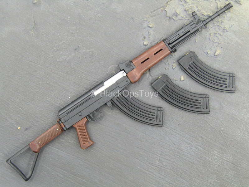 Load image into Gallery viewer, Vietnam Ten Sisters Ambulance Team - AK-47 Rifle w/Green Sling
