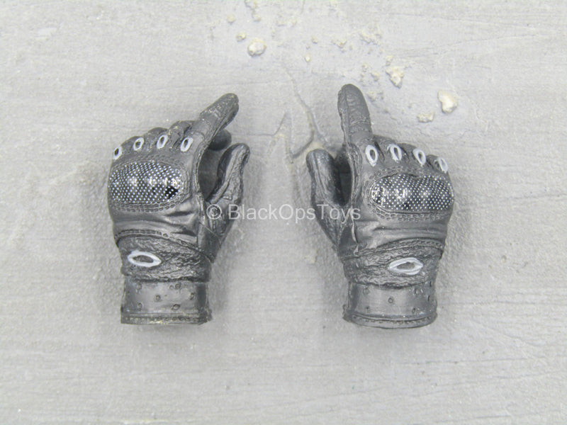 Load image into Gallery viewer, Navy Seal - Black Gloved Hand Set (x2)
