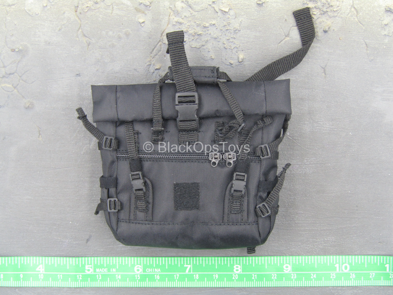 Load image into Gallery viewer, PMC Urban Grenadier - Dobby 305D 2way Courier Bag
