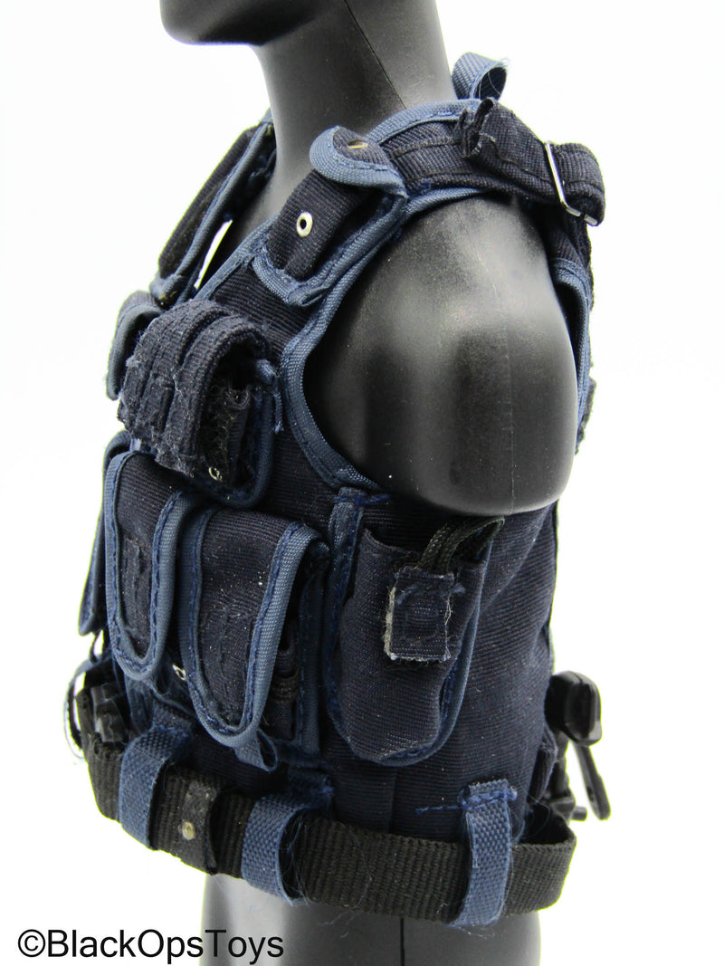 Load image into Gallery viewer, Medicom - Blue &amp; Black Vest w/Revolver
